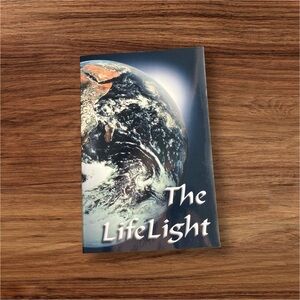 NEW The LifeLight New Testament with Psalms & Proverbs Bible Canadian Ministries